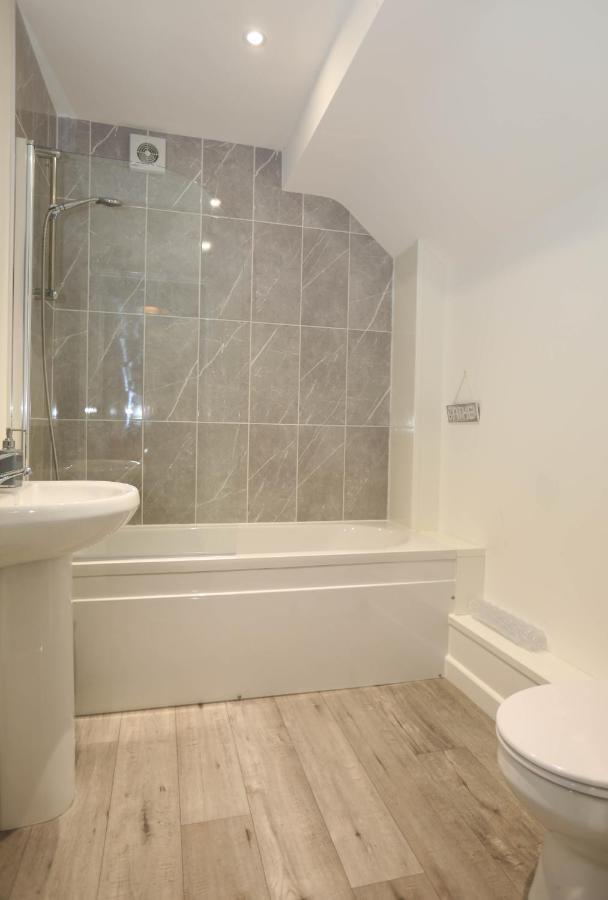 Exmouth - Apartment 2, Strand House - Modern 2 Bedroom Apartment, Perfect Location For Access To Beach & Town Centre - Sleeps 4 Guests - Hosted By Rentmyhouse Esterno foto